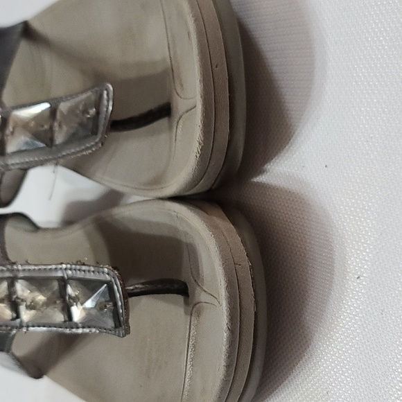 Fit Flop Womens Exercise Sandals Gray With Clear Square Jewels Sz 7 GUC - Picture 3 of 12